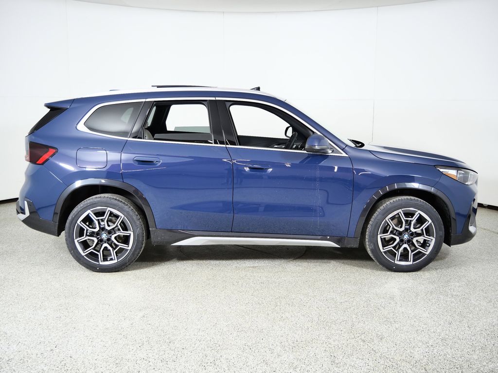 Thumbnail: 2026 BMW X1 - 8