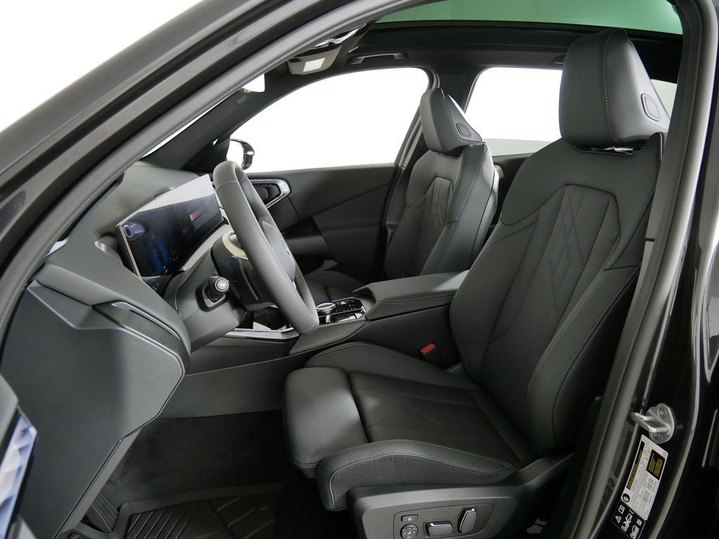 Thumbnail: 2025 BMW X3 - 32