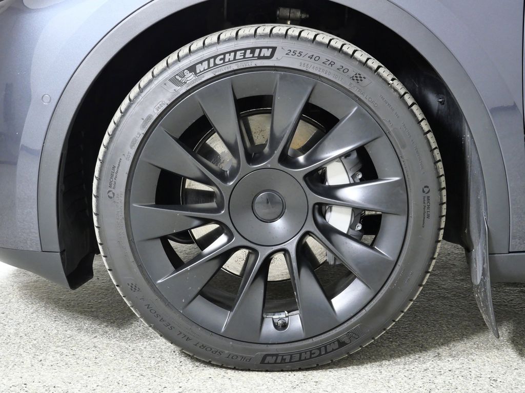 Thumbnail: 2021 Tesla Model Y - 16