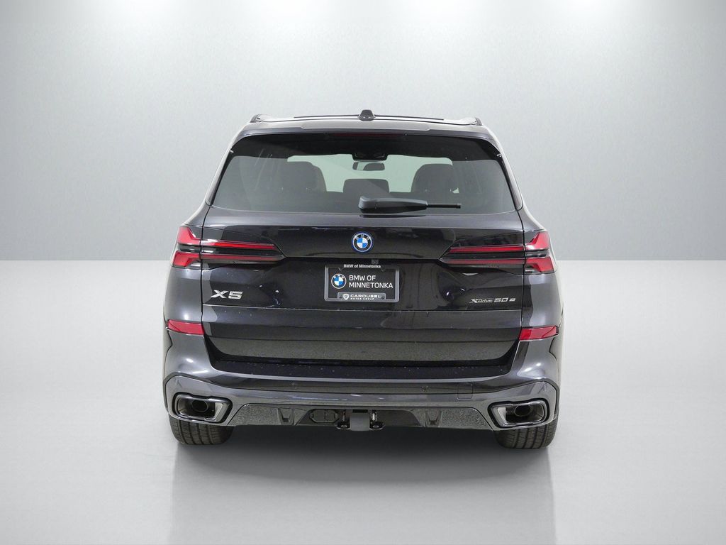 Thumbnail: 2026 BMW X5 - 10