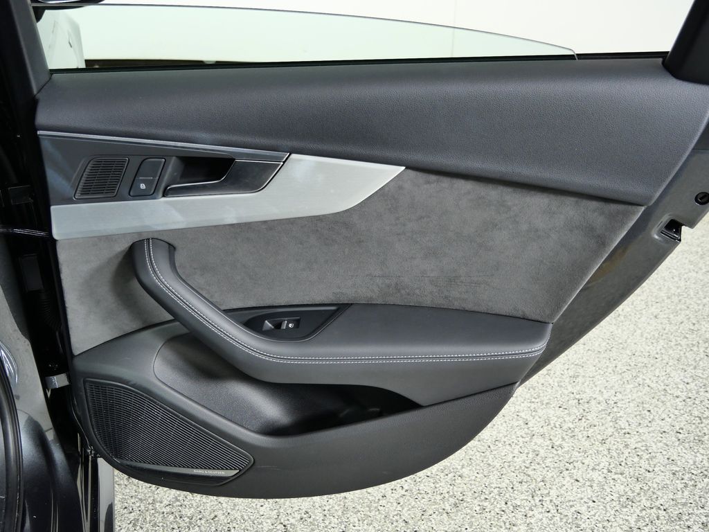 Thumbnail: 2018 Audi S4 - 26