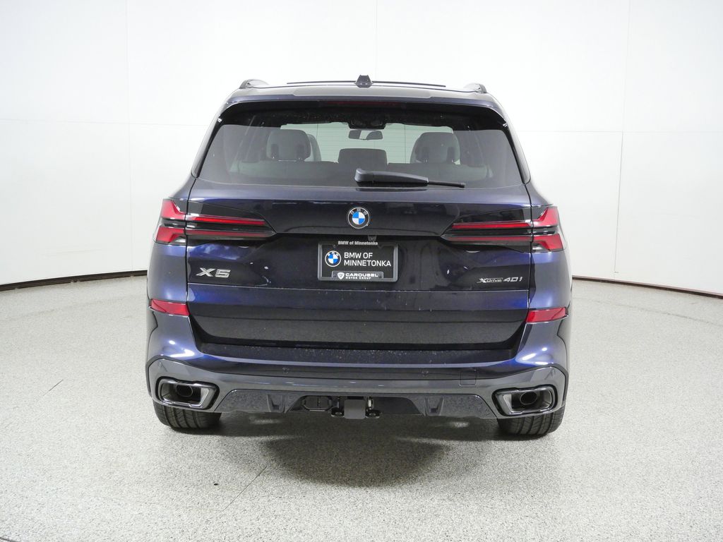 Thumbnail: 2026 BMW X5 - 10