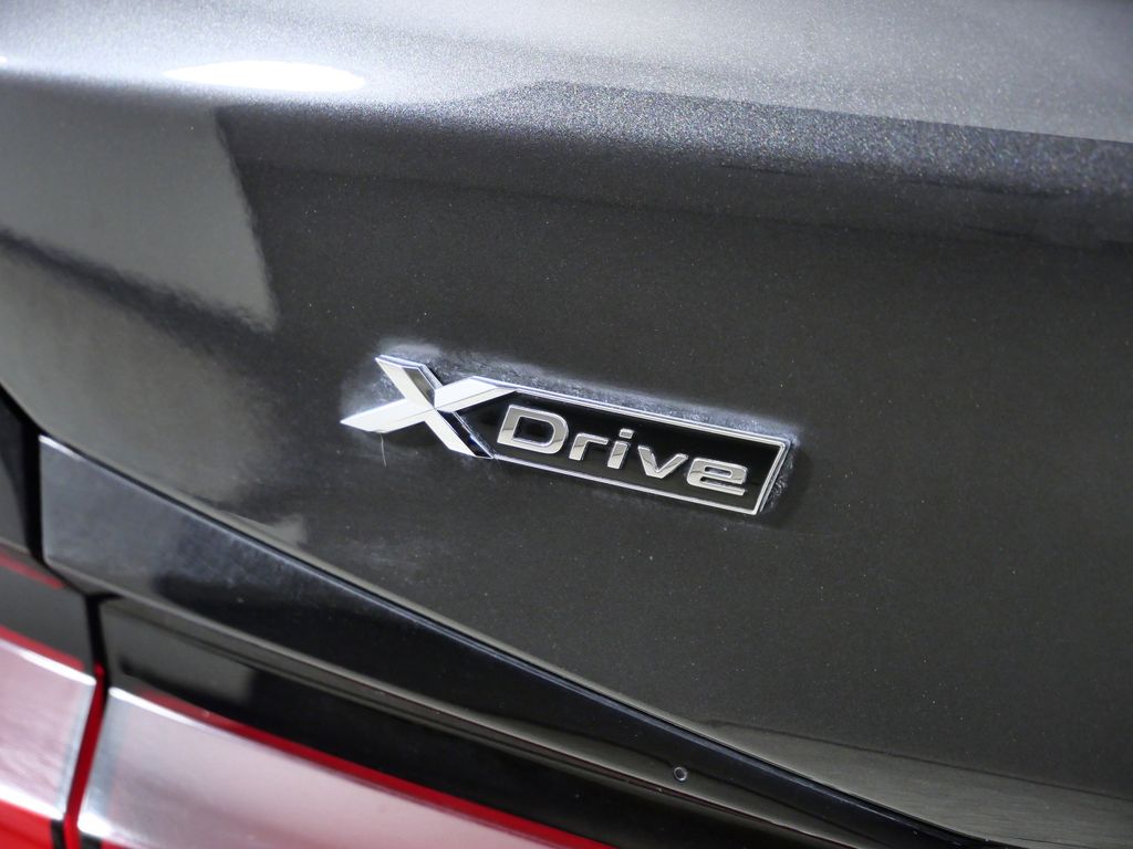 Thumbnail: 2021 BMW 5 Series - 14