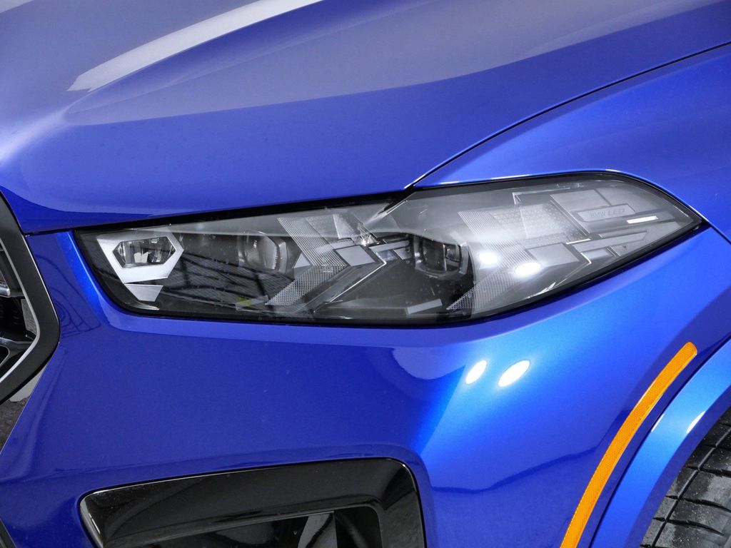 Thumbnail: 2026 BMW X5 - 3