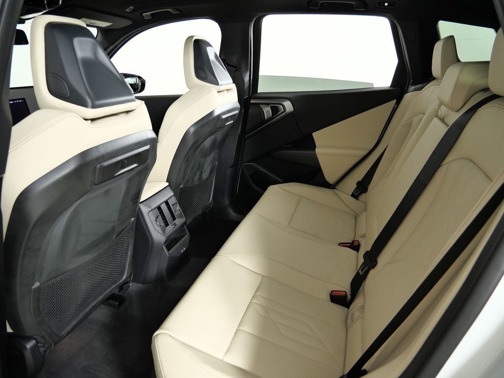 Thumbnail: 2026 BMW X3 - 32