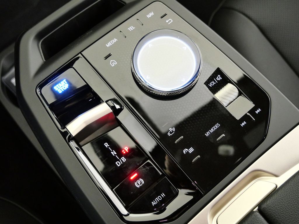 Thumbnail: 2026 BMW iX - 47