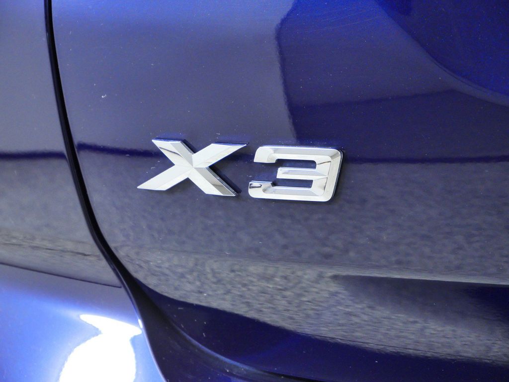 Thumbnail: 2023 BMW X3 - 15