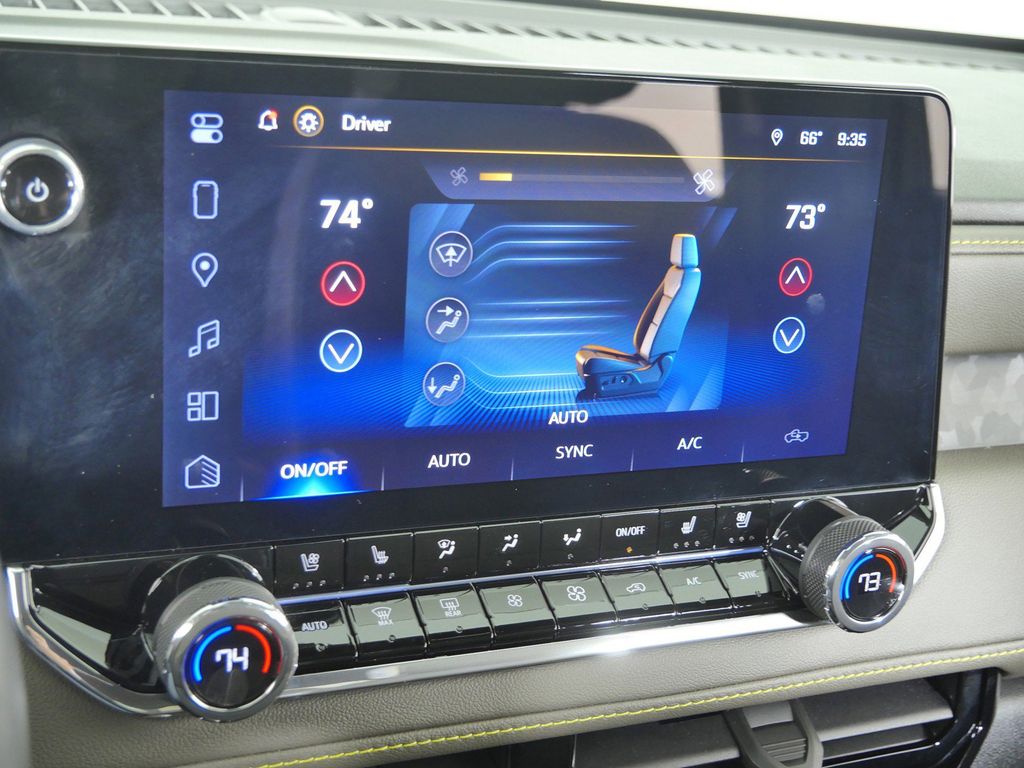 Thumbnail: 2025 Chevrolet Colorado - 43