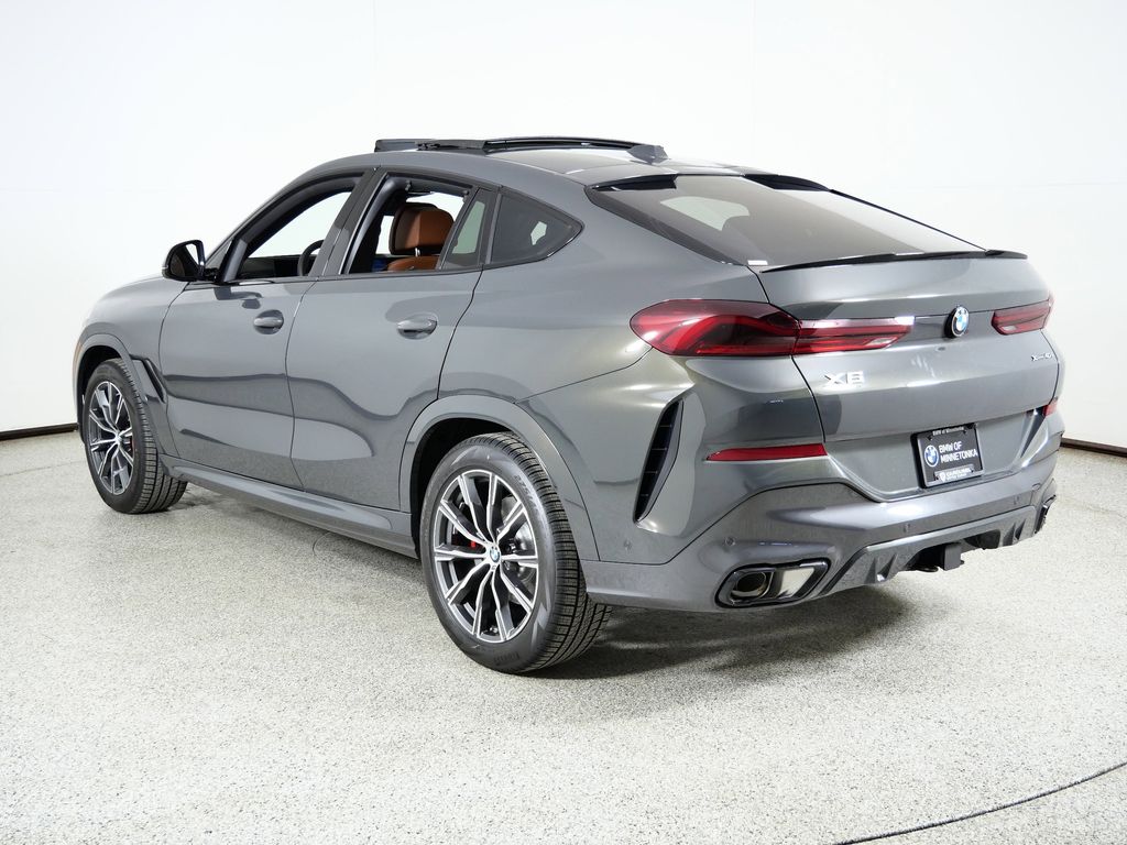 Thumbnail: 2026 BMW X6 - 14