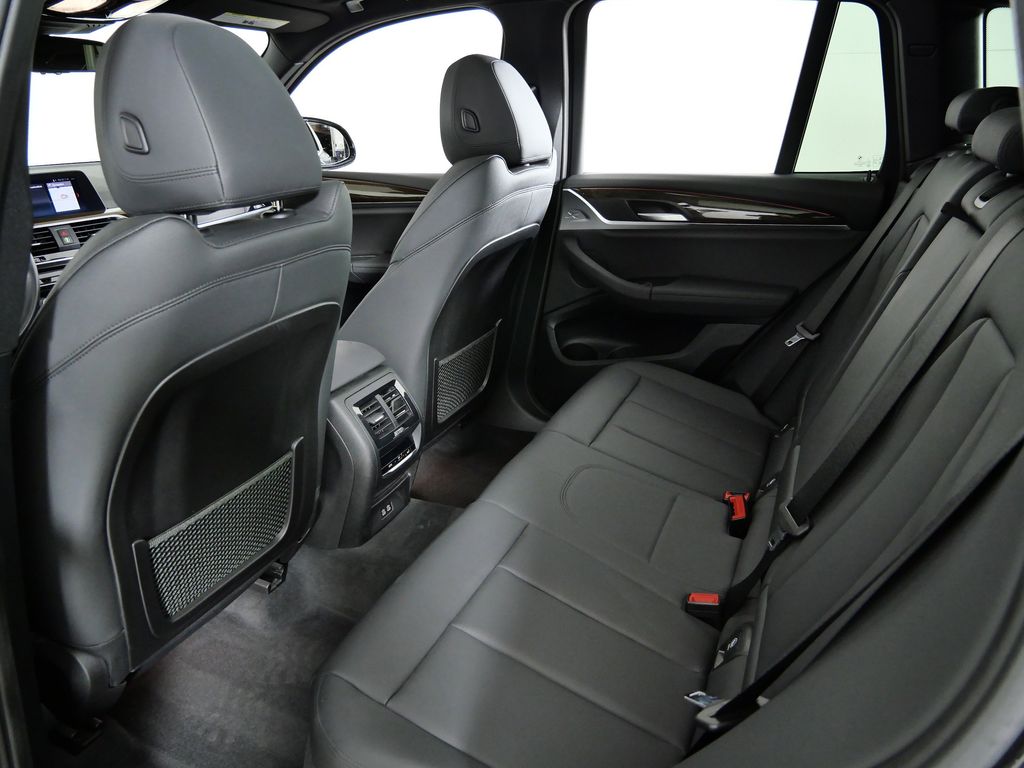 Thumbnail: 2021 BMW X3 - 31