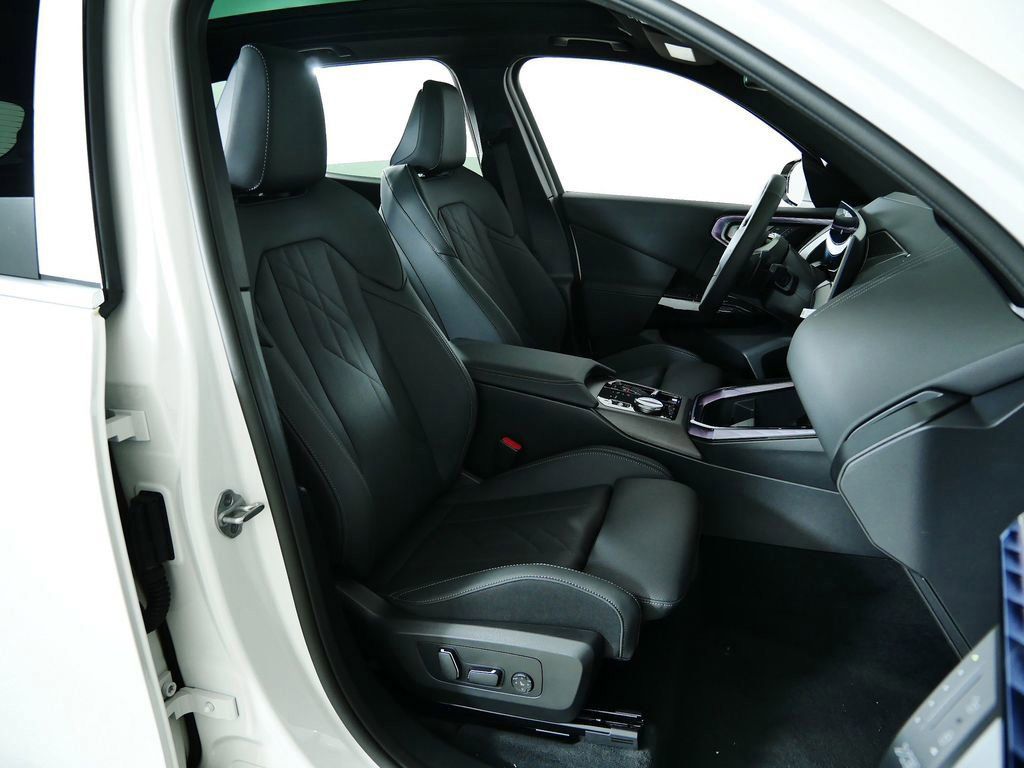 Thumbnail: 2026 BMW X3 - 23