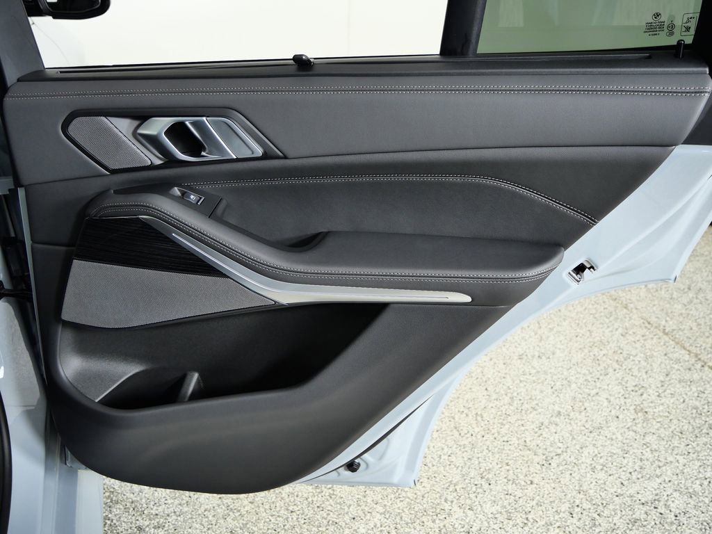 Thumbnail: 2026 BMW X5 - 27