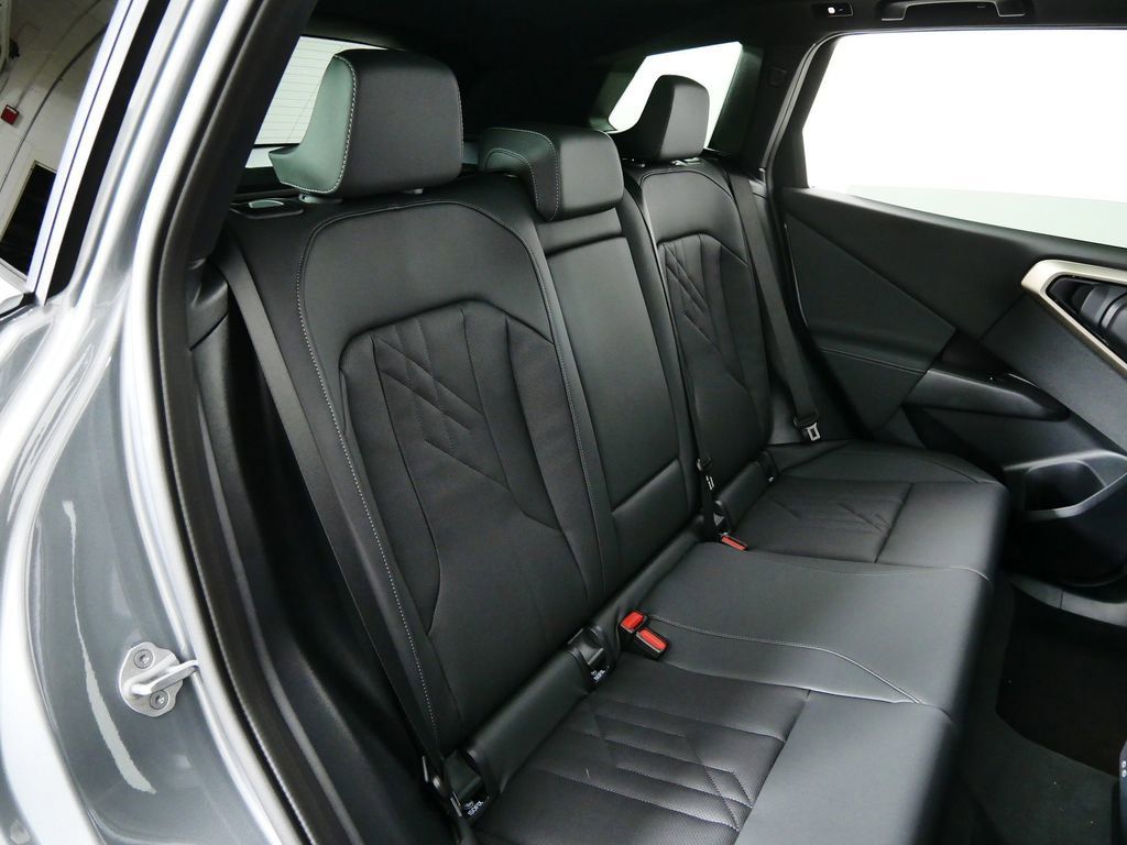 Thumbnail: 2025 BMW X3 - 27