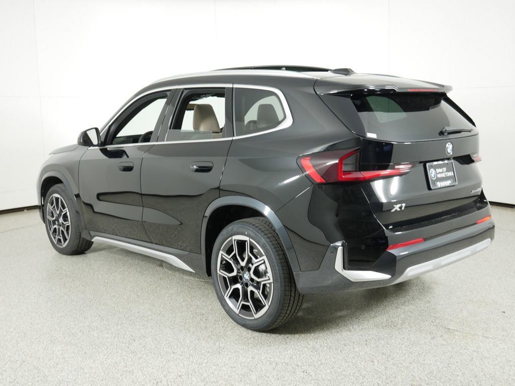 Thumbnail: 2025 BMW X1 - 15