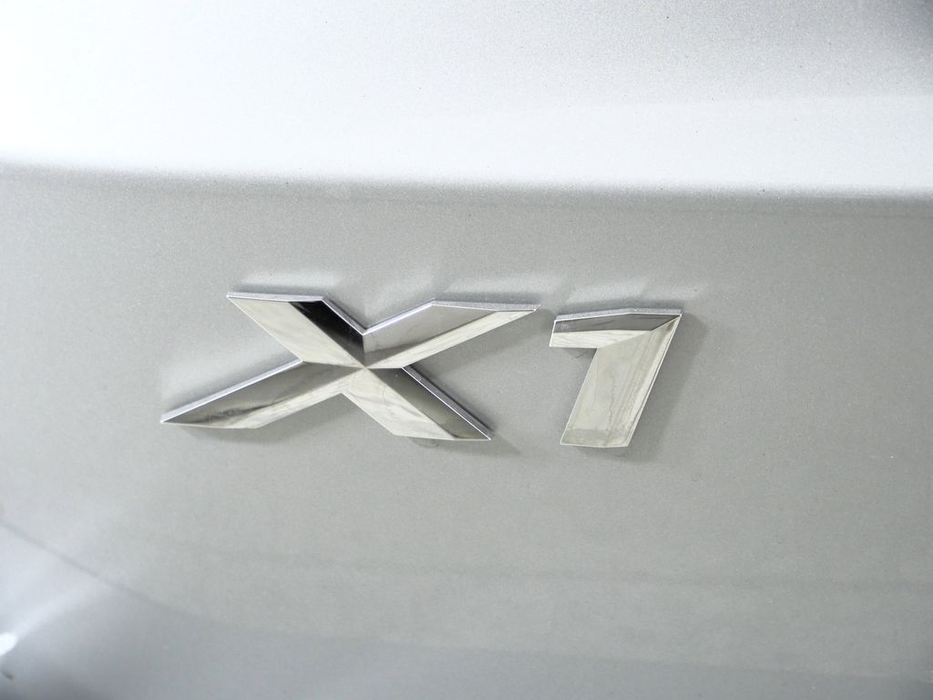 Thumbnail: 2026 BMW X1 - 13