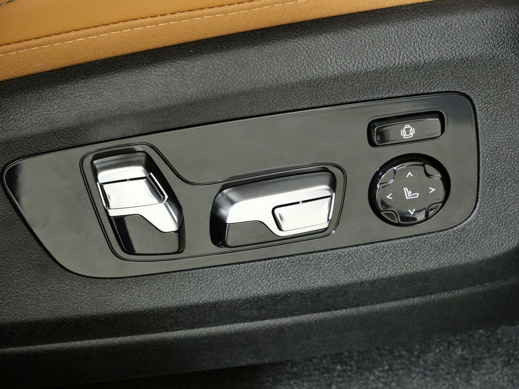 Thumbnail: 2026 BMW X6 - 22