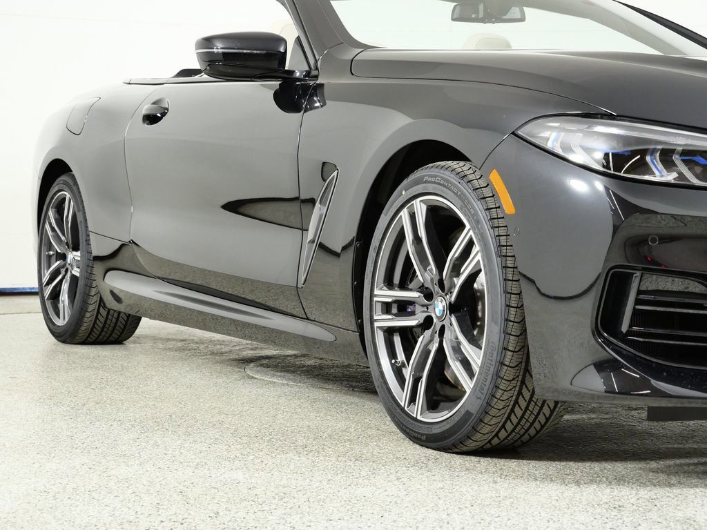 Thumbnail: 2026 BMW 8 Series - 8