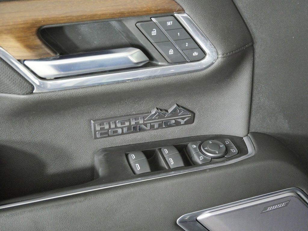 Thumbnail: 2022 Chevrolet Silverado 1500 - 35