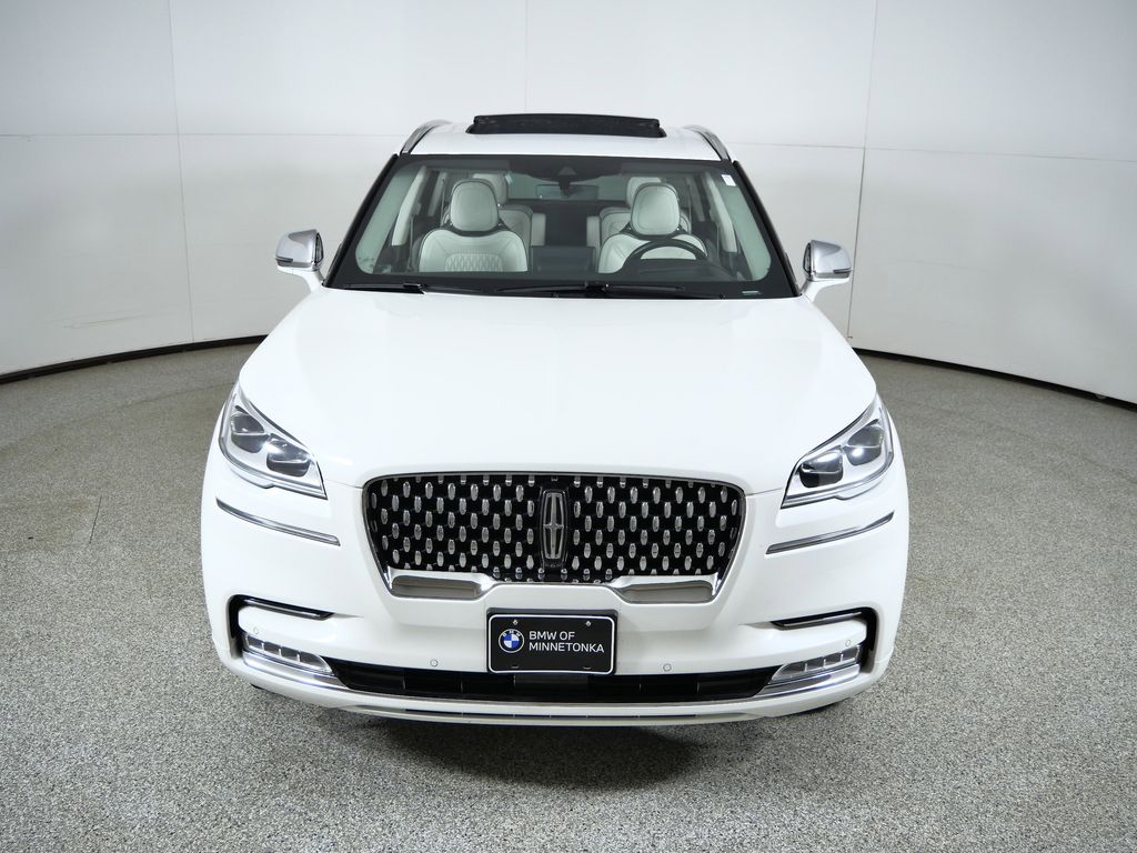 Thumbnail: 2020 Lincoln Aviator - 17