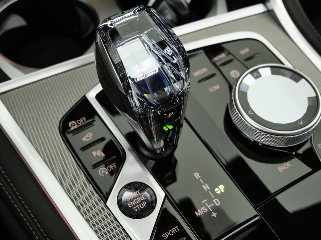 Thumbnail: 2026 BMW 8 Series - 47