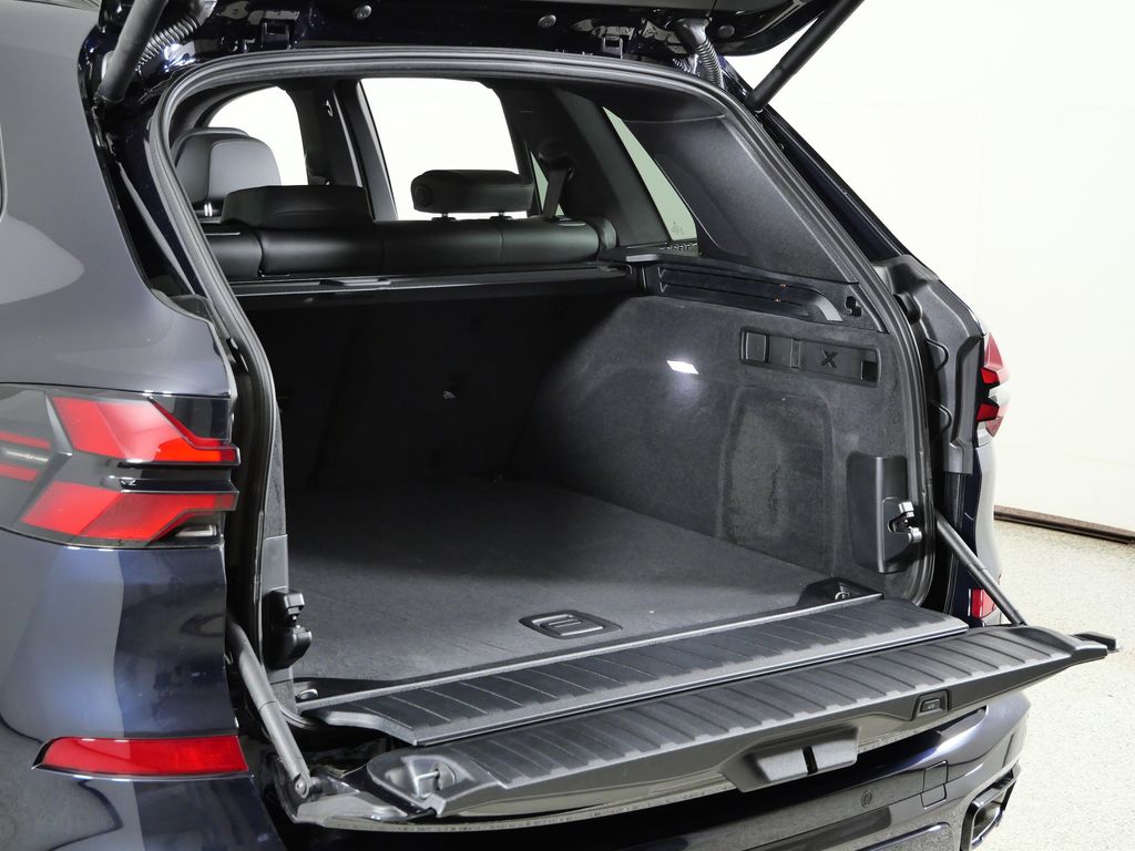 Thumbnail: 2026 BMW X5 - 29