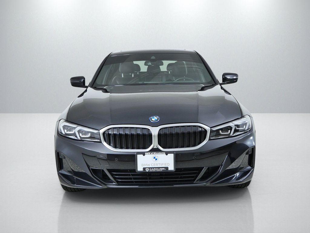 Thumbnail: 2023 BMW 3 Series - 2