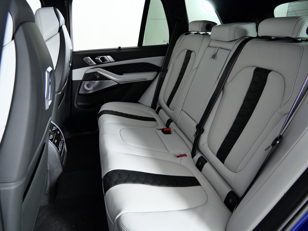 Thumbnail: 2026 BMW X5 - 33