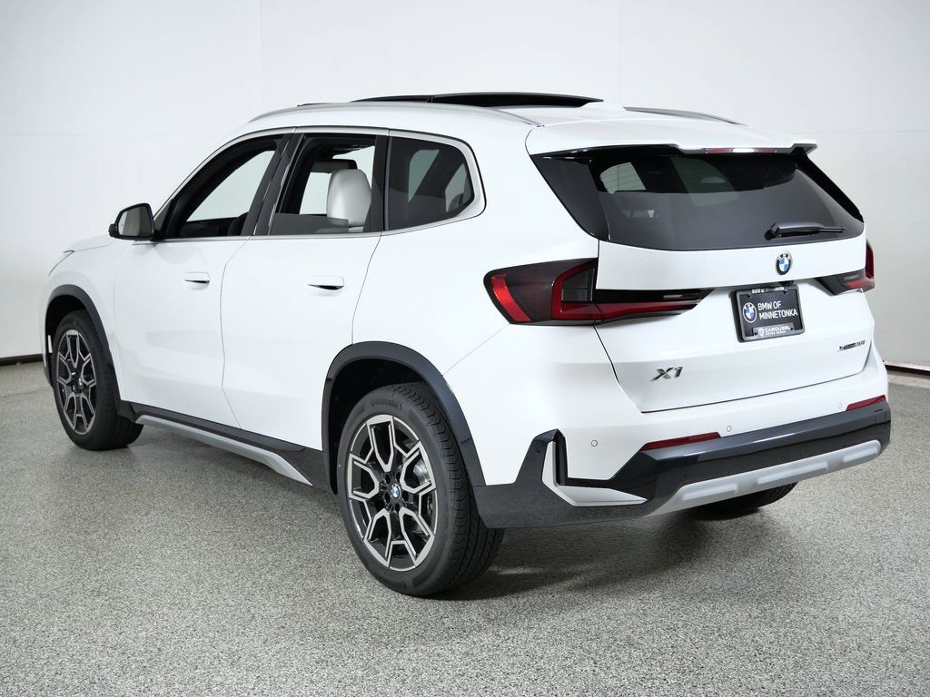 Thumbnail: 2026 BMW X1 - 16