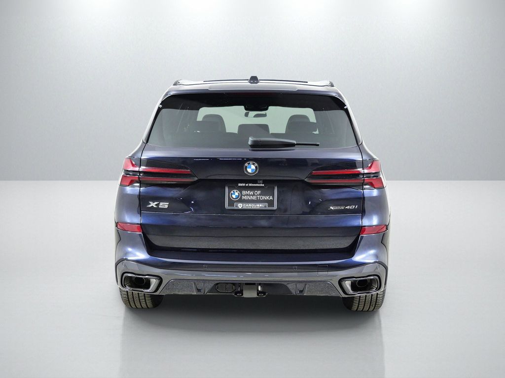 Thumbnail: 2026 BMW X5 - 10
