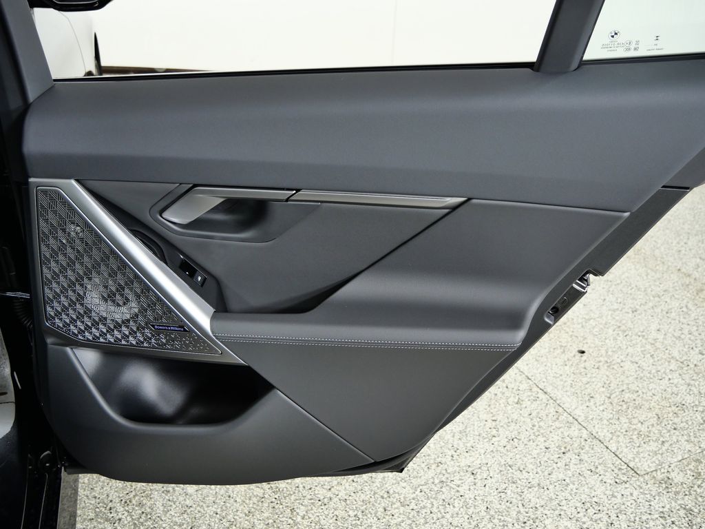 Thumbnail: 2026 BMW 5 Series - 24