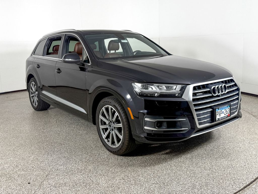 Thumbnail: 2018 Audi Q7 - 4
