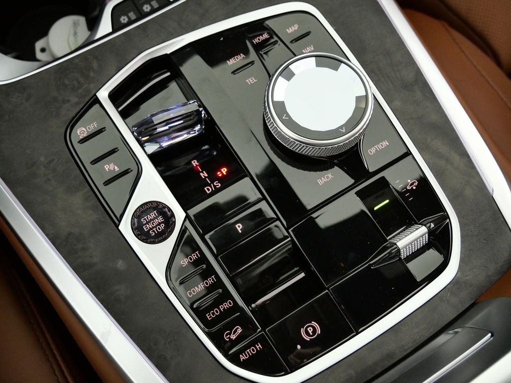 Thumbnail: 2026 BMW X7 - 48