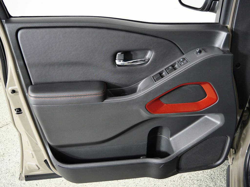 Thumbnail: 2023 Nissan Frontier - 31