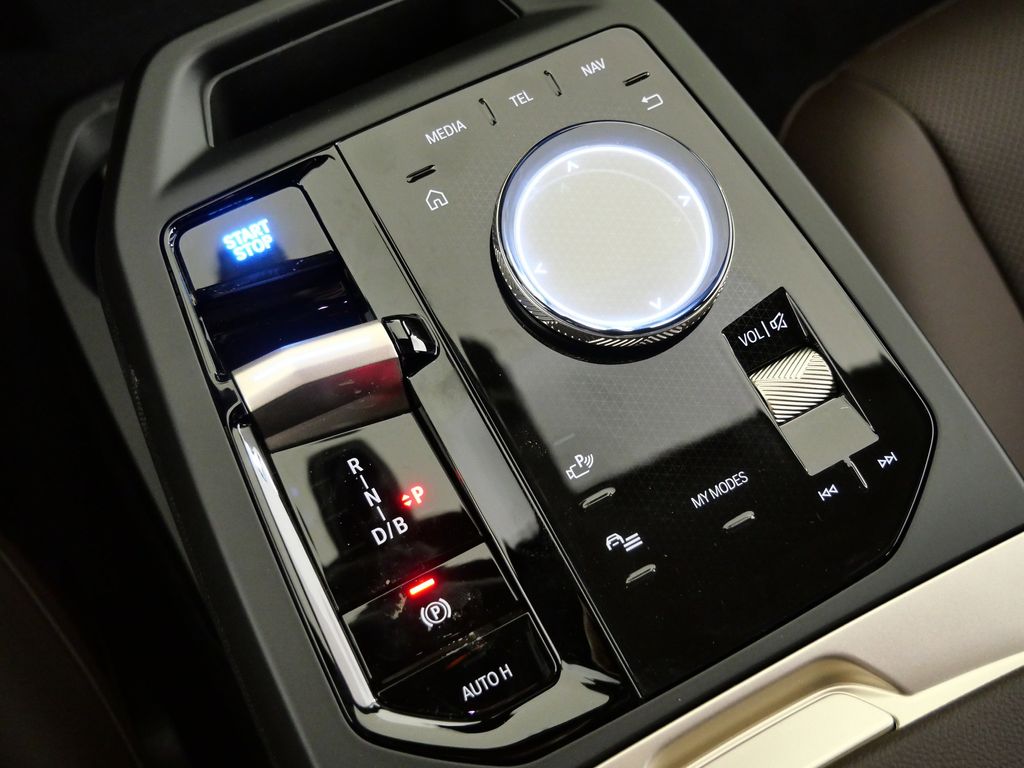 Thumbnail: 2026 BMW iX - 47