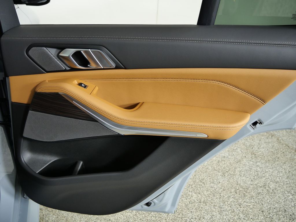 Thumbnail: 2026 BMW X5 - 25