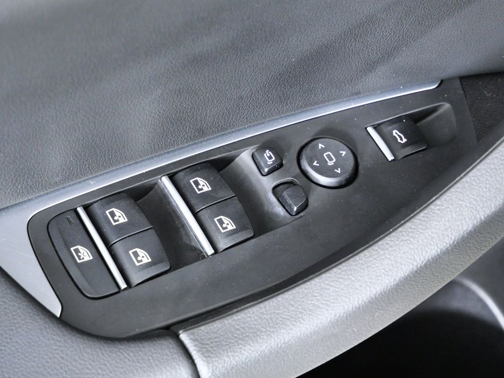 Thumbnail: 2022 BMW X3 - 35