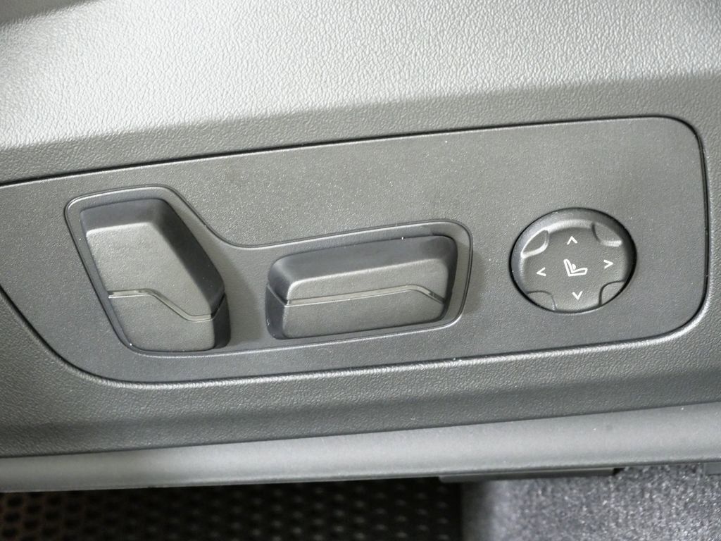 Thumbnail: 2026 BMW X1 - 24