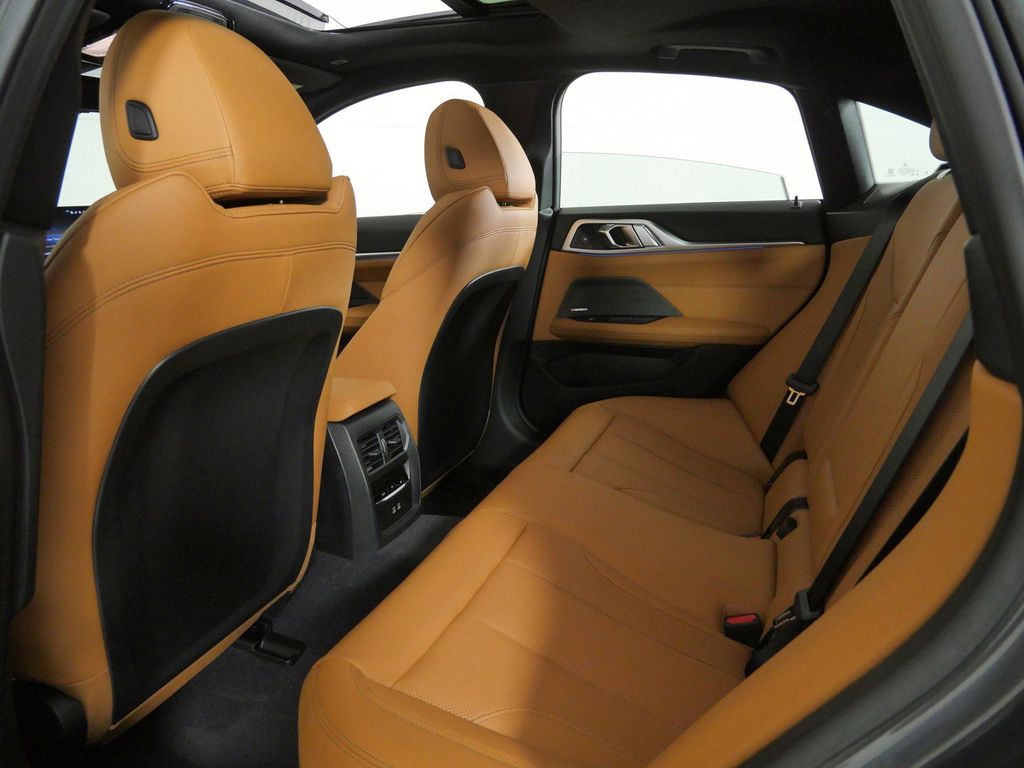 Thumbnail: 2026 BMW i4 - 29