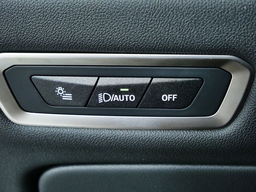 Thumbnail: 2026 BMW X7 - 38