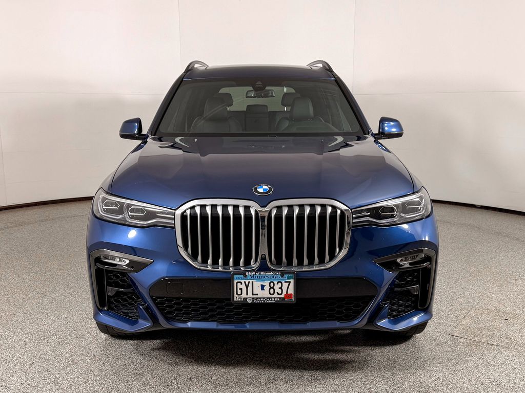 Thumbnail: 2021 BMW X7 - 3