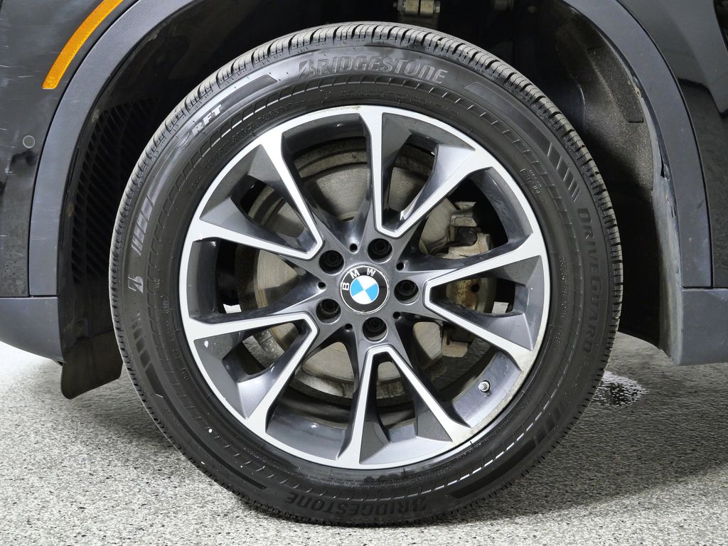 Thumbnail: 2018 BMW X5 - 18