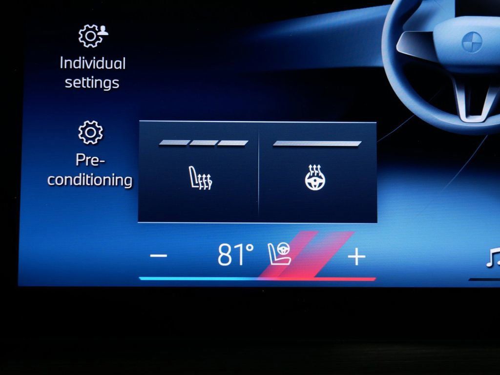 Thumbnail: 2025 BMW 3 Series - 42