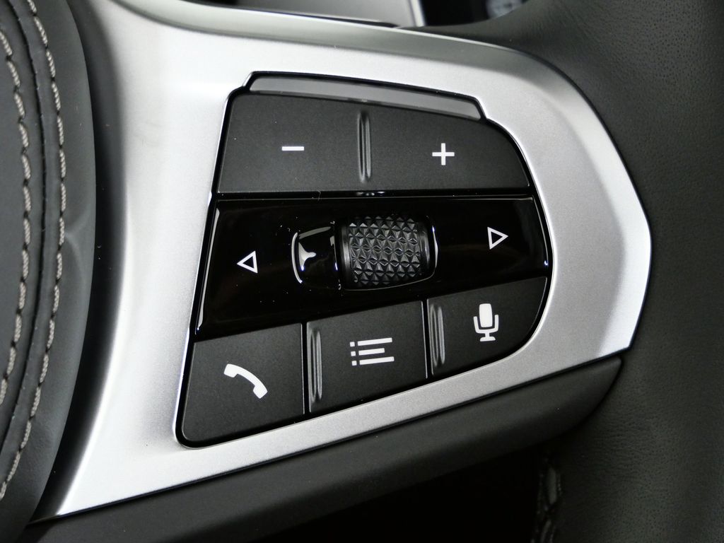 Thumbnail: 2026 BMW X5 - 42