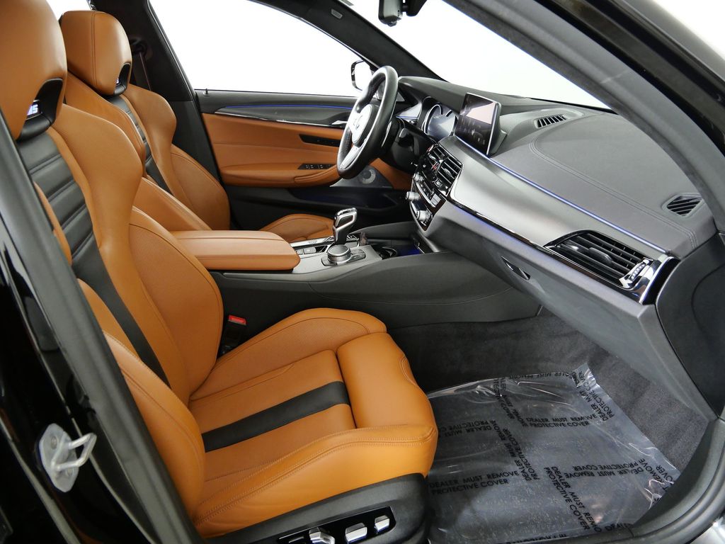 Thumbnail: 2019 BMW M5 - 20