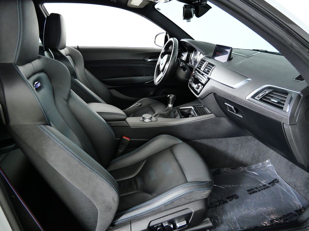 Thumbnail: 2020 BMW M2 - 20