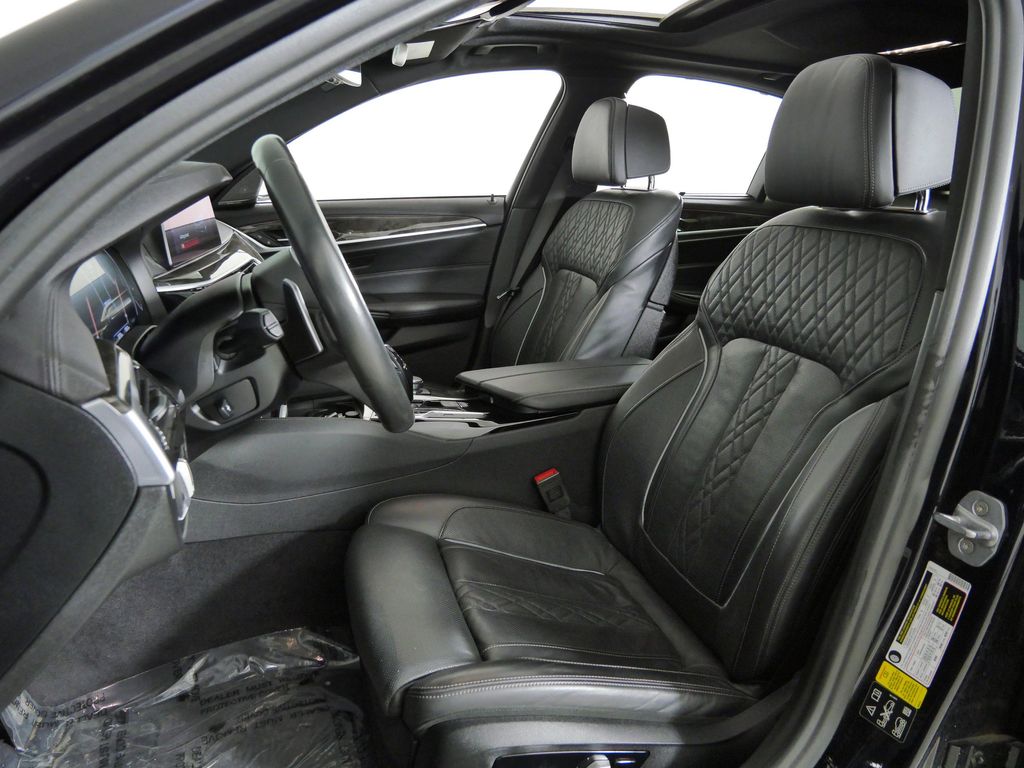 Thumbnail: 2019 BMW 5 Series - 35