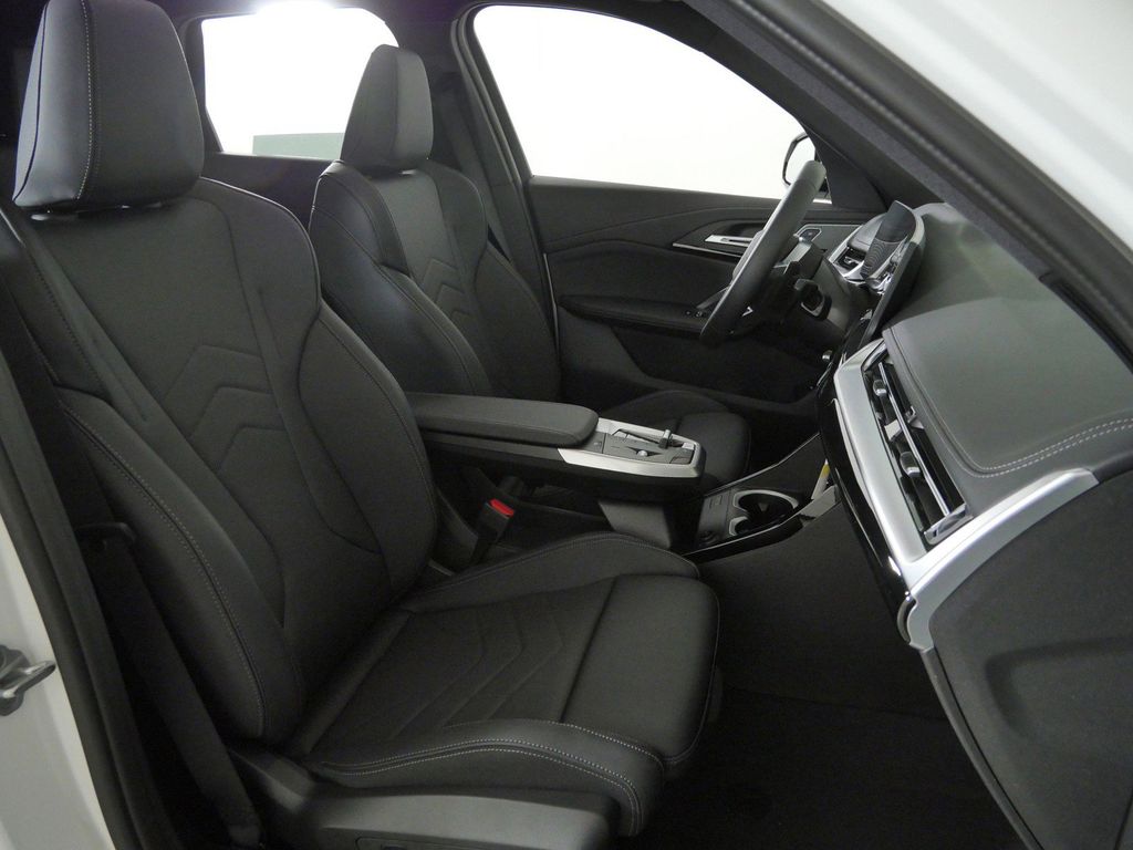 Thumbnail: 2026 BMW X1 - 21