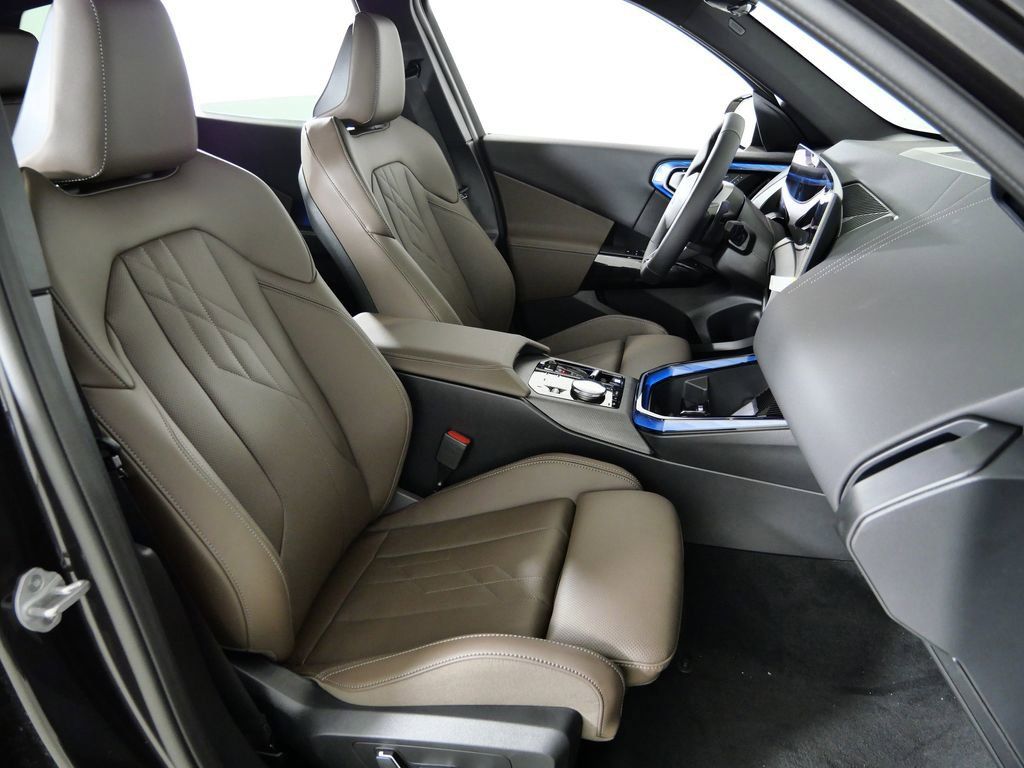 Thumbnail: 2026 BMW X3 - 22