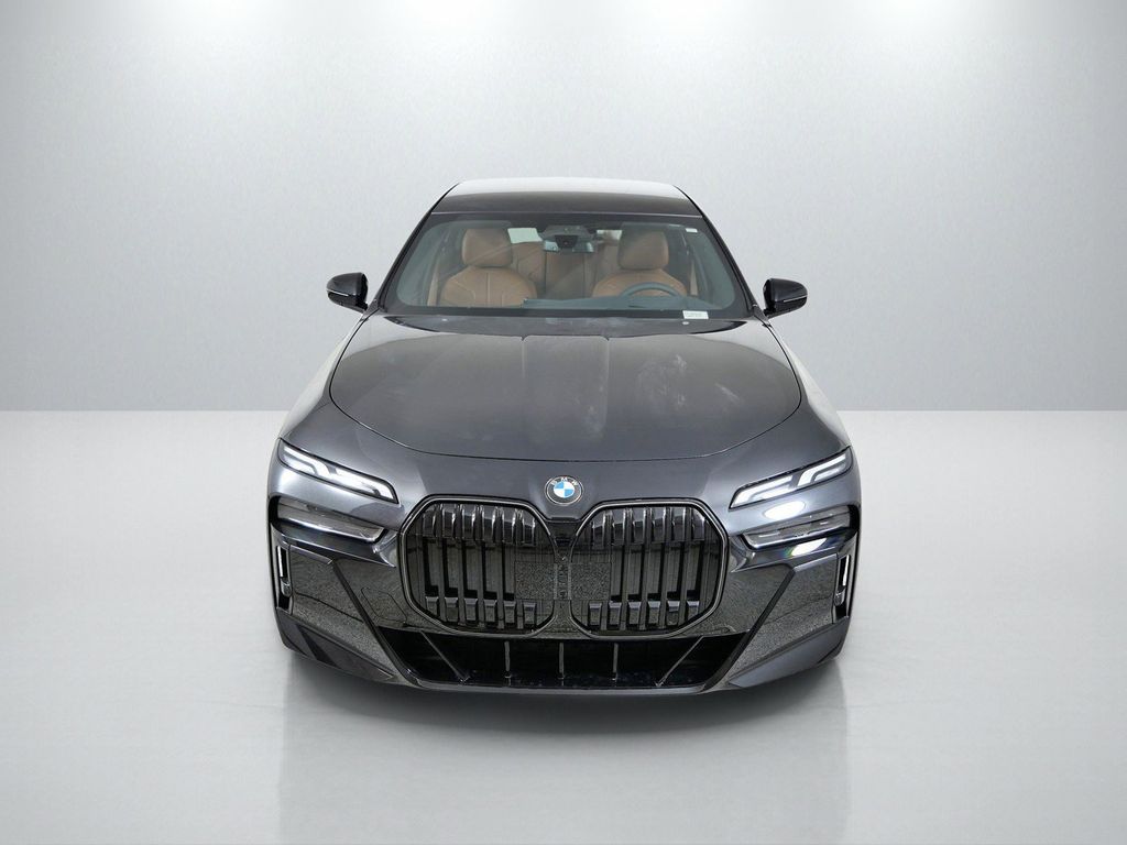 Thumbnail: 2026 BMW 7 Series - 16