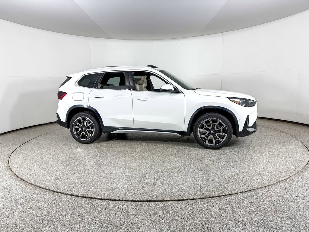 Thumbnail: 2025 BMW X1 - 5